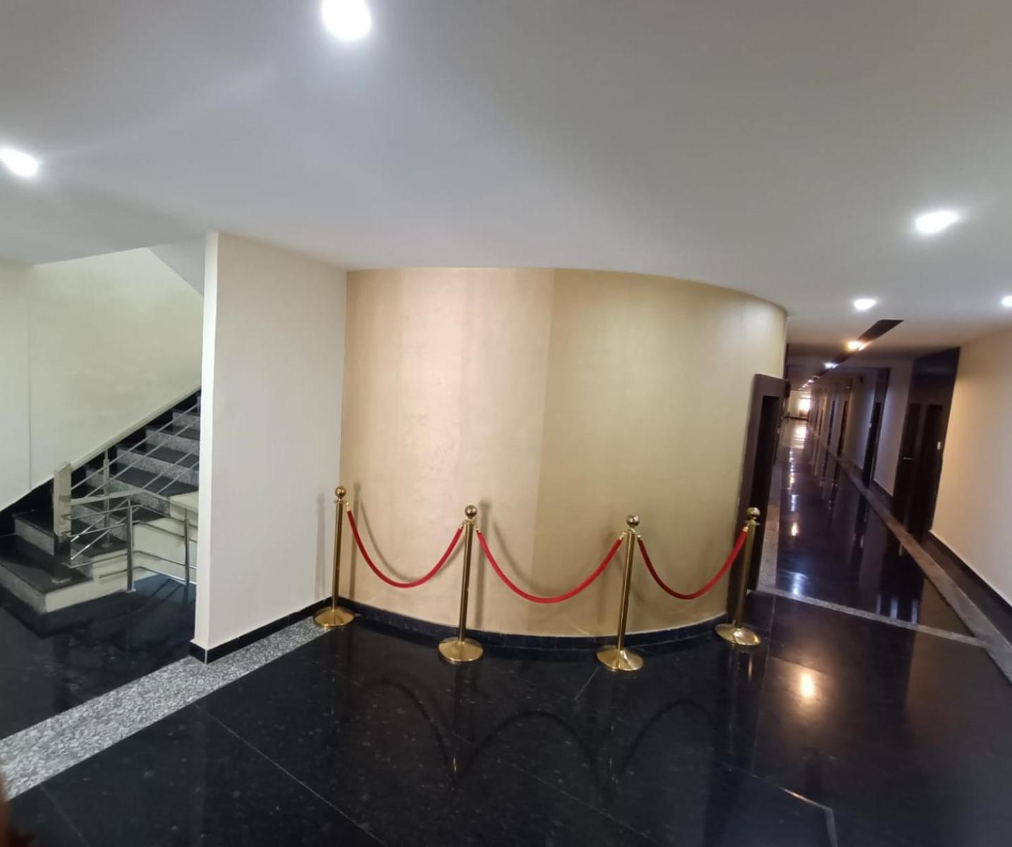 Hotel Rajwada Palace Орча Екстериор снимка